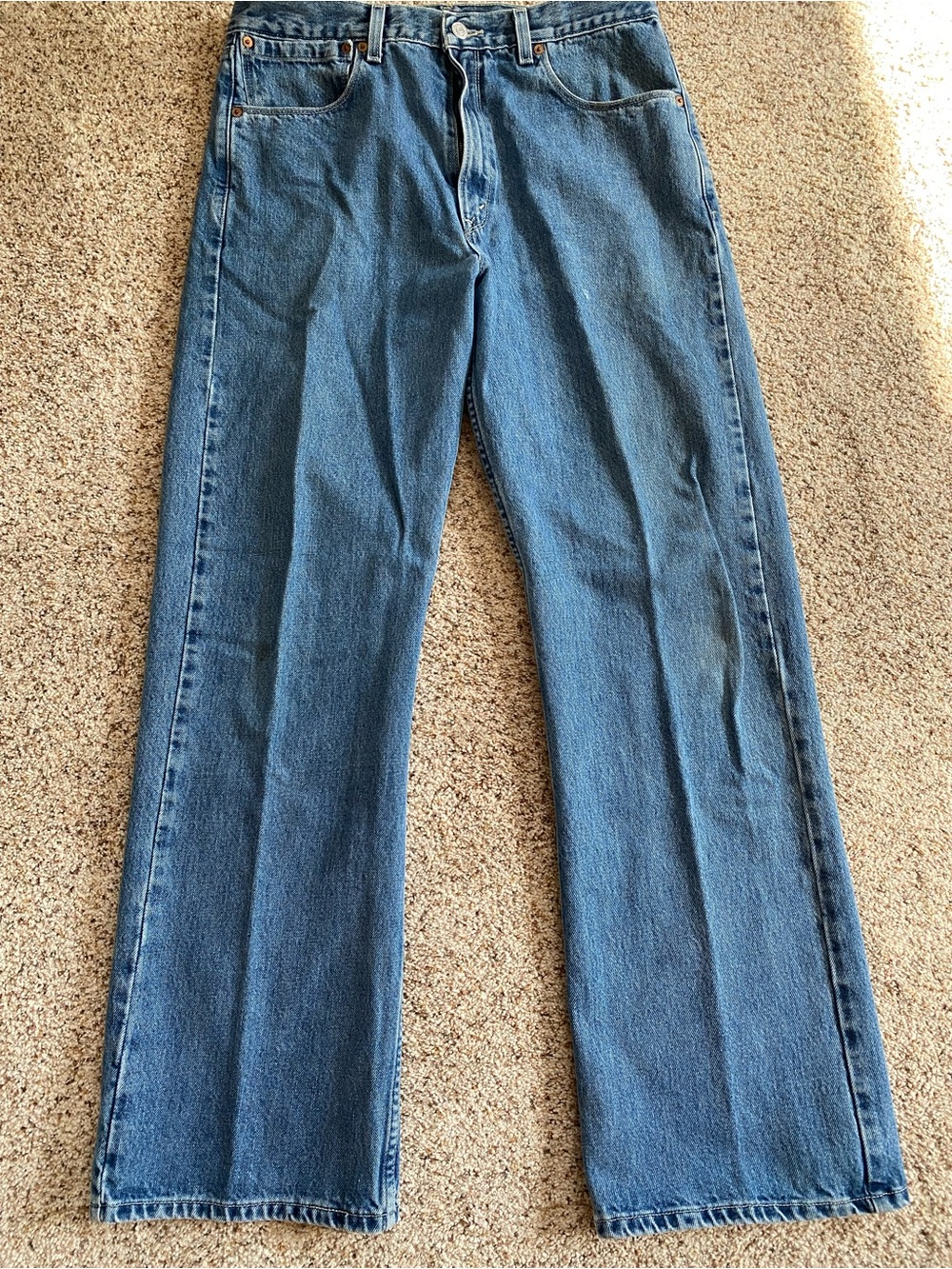 Men’s Levi’s 557 Medium Wash Jeans